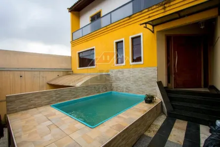 Sobrado com 4 Quartos à venda, 396m² no Jardim Cristiane, Santo André