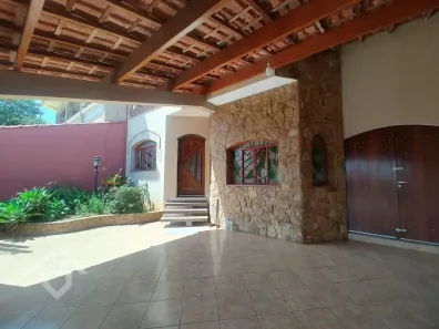 Sobrado com 3 Quartos à venda, 244m² no Vila Antônio Augusto Luiz, Caçapava