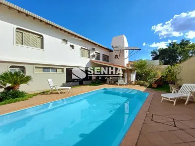 Casa com 5 Quartos à venda, 450m² no Saraiva, Uberlândia