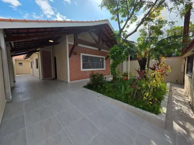 Casa com 3 Quartos à venda, 180m² no Centro, Peruíbe