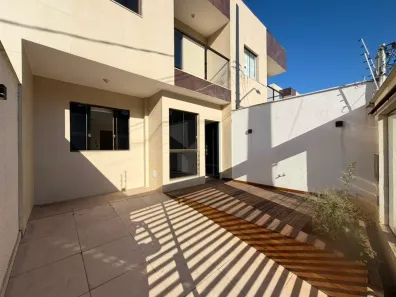 Casa com 3 Quartos à venda, 120m² no Santa Amélia, Belo Horizonte