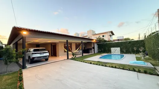 Casa com 4 Quartos à venda, 300m² no Capim Macio, Natal