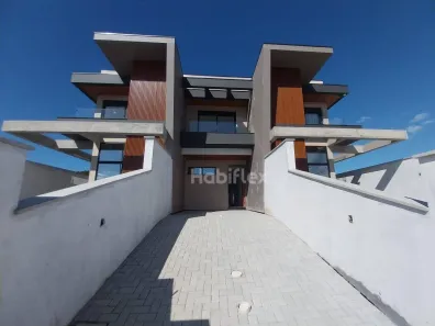 Casa com 3 Quartos à venda, 144m² no Campeche, Florianópolis