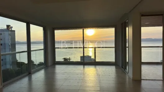 Cobertura com 3 Quartos à venda, 401m² no João Paulo, Florianópolis