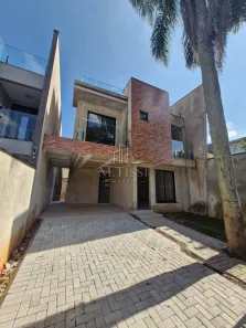 Sobrado com 3 Quartos à venda, 111m² no Santa Cândida, Curitiba