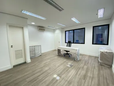 Sala Comercial para venda ou aluguel, 38m² no Vila Olímpia, São Paulo