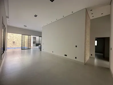 Casa com 3 Quartos à venda, 215m² no Saraiva, Uberlândia