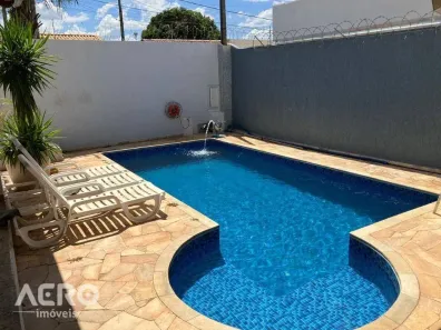 Casa com 3 Quartos à venda, 193m² no Vila Jardim Celina, Bauru