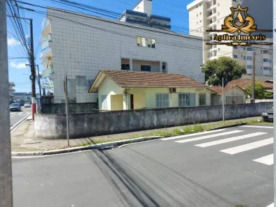 Casa com 3 Quartos à venda, 90m² no Meia Praia, Navegantes