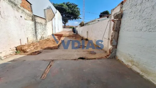 Lote/Terreno à venda, 110m² no Centro, Indaiatuba
