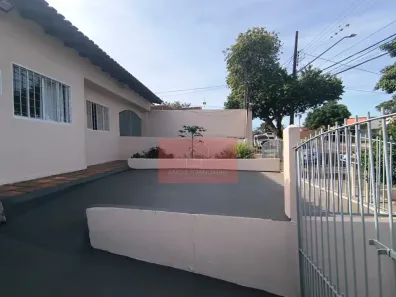 Casa com 3 Quartos à venda, 235m² no Leonor, Londrina