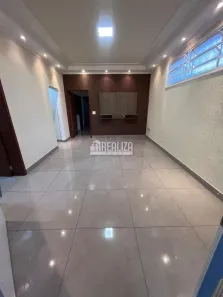 Casa com 3 Quartos para alugar, 10m² no Parque das Américas, Uberaba