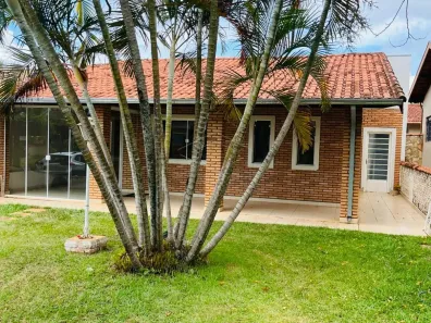 Casa com 3 Quartos à venda, 130m² no Centro, Avaré