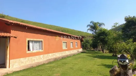 Fazenda/Sítio com 3 Quartos à venda, 152m² no Registro, Taubaté