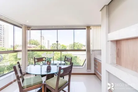 Apartamento com 3 Quartos à venda, 118m² no Passo da Areia, Porto Alegre