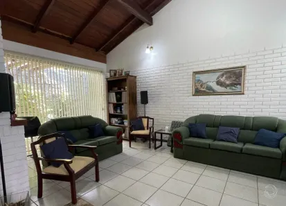 Casa com 3 Quartos à venda, 250m² no Carvoeira, Florianópolis