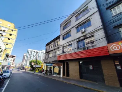 Apartamento com 3 Quartos para alugar, 100m² no Centro, Santa Maria