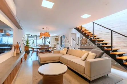 Casa com 3 Quartos à venda, 200m² no Água Verde, Curitiba