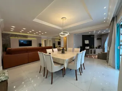 Apartamento com 4 Quartos à venda, 180m² no Meia Praia, Itapema