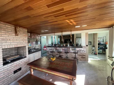 Casa com 3 Quartos à venda, 200m² no Petrópolis, Betim