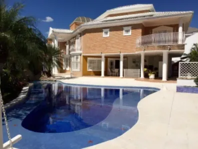 Casa de Condomínio com 4 Quartos para alugar, 544m² no Aparecidinha, Sorocaba