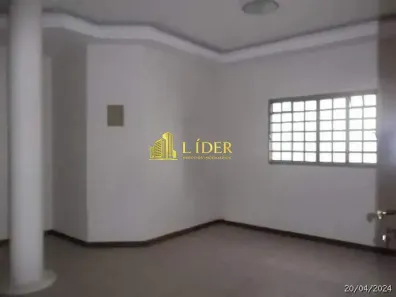 Casa com 4 Quartos à venda, 200m² no Bom Jesus, Uberlândia