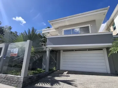 Casa com 3 Quartos à venda, 246m² no Pedra Branca, Palhoça