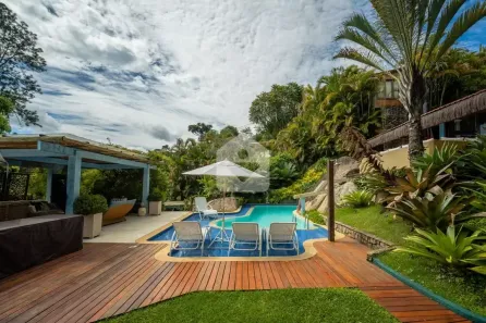 Casa com 8 Quartos à venda, 665m² no Itaipava, Petrópolis