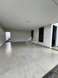 Casa com 3 Quartos à venda, 169m² no Laranjeiras, Uberlândia