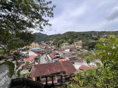 Casa com 3 Quartos à venda, 80m² no Mosela, Petrópolis
