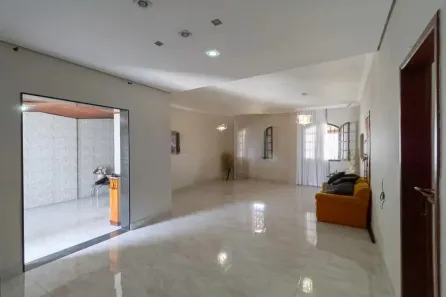 Casa com 4 Quartos à venda, 256m² no Santa Amélia, Belo Horizonte