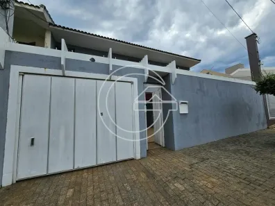 Casa com 4 Quartos para alugar, 10m² no Centro, Marília