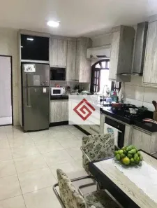 Sobrado com 3 Quartos à venda, 241m² no Vila Camilópolis, Santo André