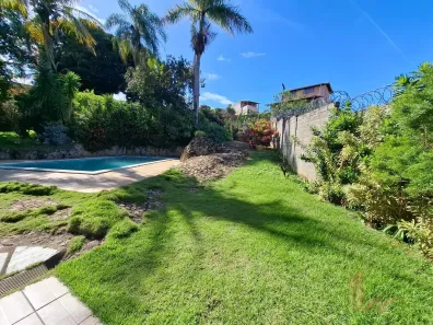 Fazenda/Sítio com 7 Quartos à venda, 2682m² no Bela Vista, Santa Luzia