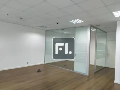 Sala Comercial à venda, 64m² no Vila Cordeiro, São Paulo