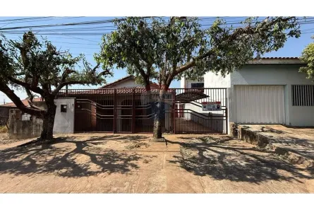 Casa com 2 Quartos à venda, 132m² no Vila Aurora II, Rondonópolis