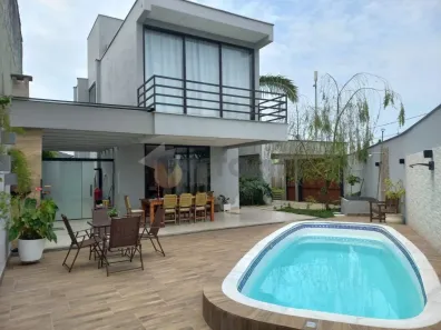 Sobrado com 3 Quartos à venda, 230m² no Poiares, Caraguatatuba