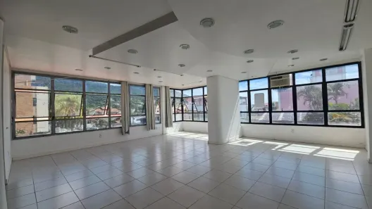 Sala Comercial à venda, 68m² no Lagoa da Conceição, Florianópolis