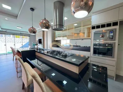 Casa de Condomínio com 2 Quartos para alugar, 110m² no Central Park, Cachoeirinha
