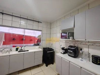 Casa com 2 Quartos à venda, 77m² no Jardim Claret, Rio Claro