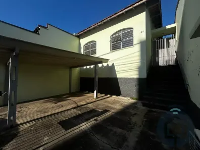 Casa com 3 Quartos para alugar, 110m² no Centro, São Roque