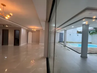 Casa de Condomínio com 2 Quartos para alugar, 150m² no Vargem Grande, Rio de Janeiro