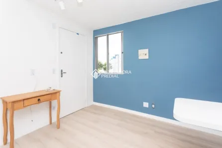 Apartamento com 2 Quartos para alugar, 38m² no Jardim Leopoldina, Porto Alegre