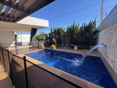 Casa com 3 Quartos à venda, 218m² no Jardim Munique, Maringá