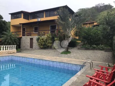 Casa com 7 Quartos à venda, 404m² no Centro, Iguaba Grande