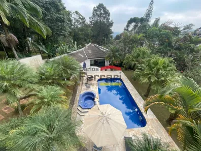 Sobrado com 5 Quartos à venda, 720m² no Caraguatá, Mairiporã