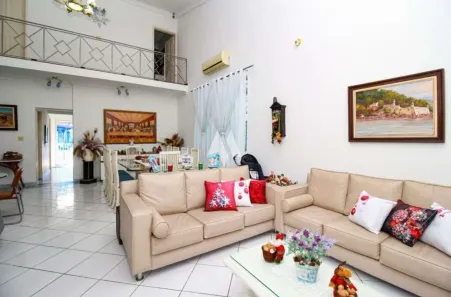 Casa com 4 Quartos à venda, 614m² no Vila Mathias, Santos