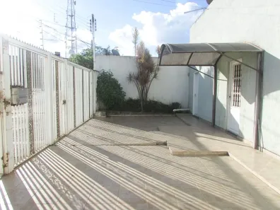 Casa com 3 Quartos à venda, 250m² no Jardim das Esmeraldas, Goiânia