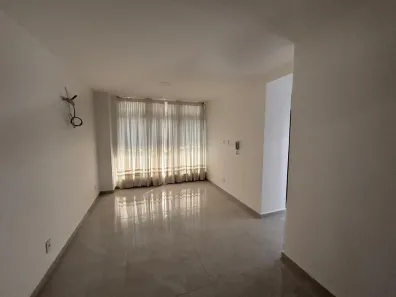 Apartamento com 2 Quartos para alugar, 61m² no Taquara, Rio de Janeiro