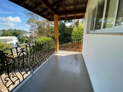 Casa com 2 Quartos à venda, 196m² no Jardim das Flores, São Roque
